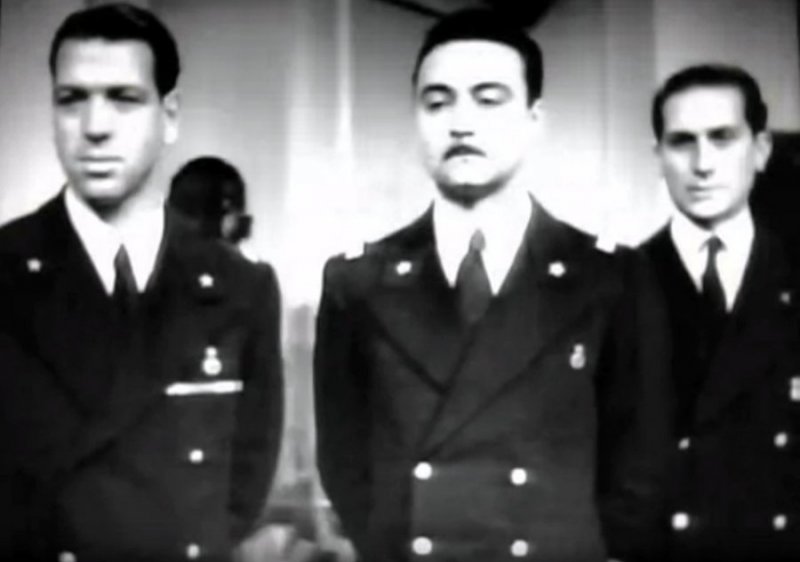 Alfa Tau! war movie