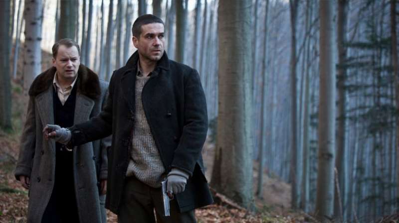 Manhunt war movie